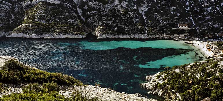plage calanque camping