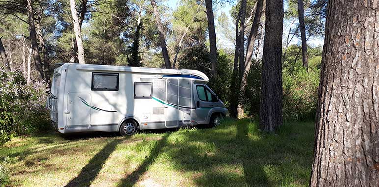 emplacement équipé camping-car à aubagne